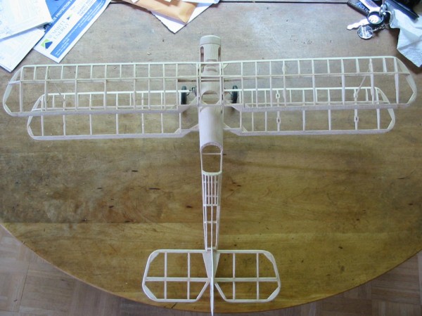DH-4 016 600 x 450