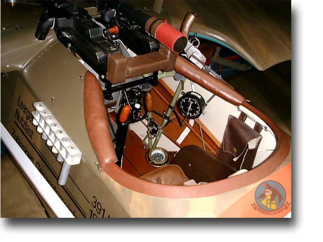 DR1cockpit