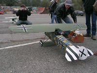 $ d-8 a paparazi