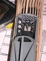 Cockpit 4 001